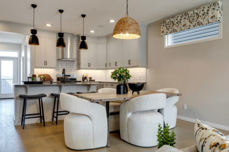 The Sandalwood in Glacier Ridge