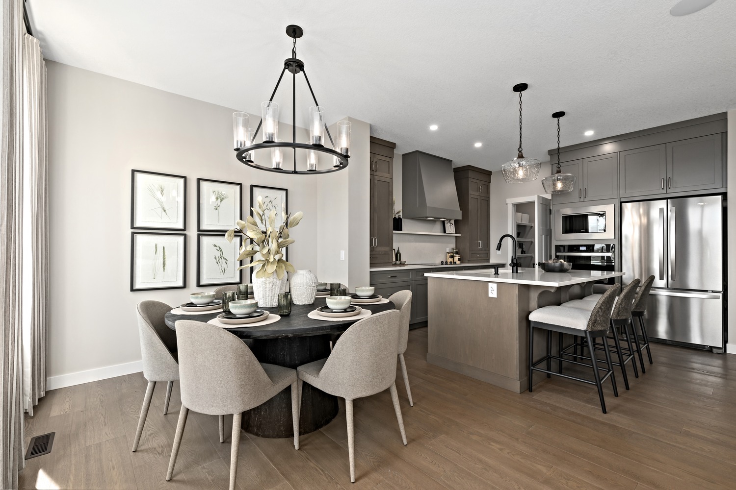 89 Heartwood Lane SE, Calgary, AB, photo 3 of 3