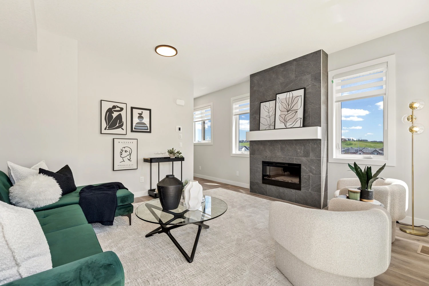 Verona North - Summit End Unit - Living Room